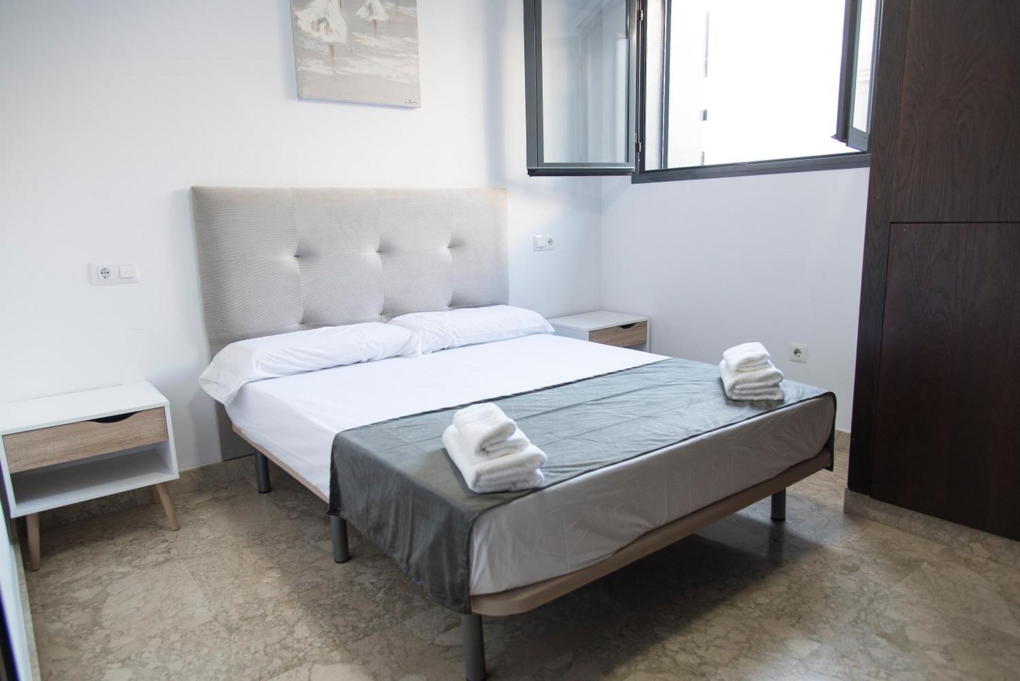 Nightinsevilla Teodosio Free Parking Экстерьер фото