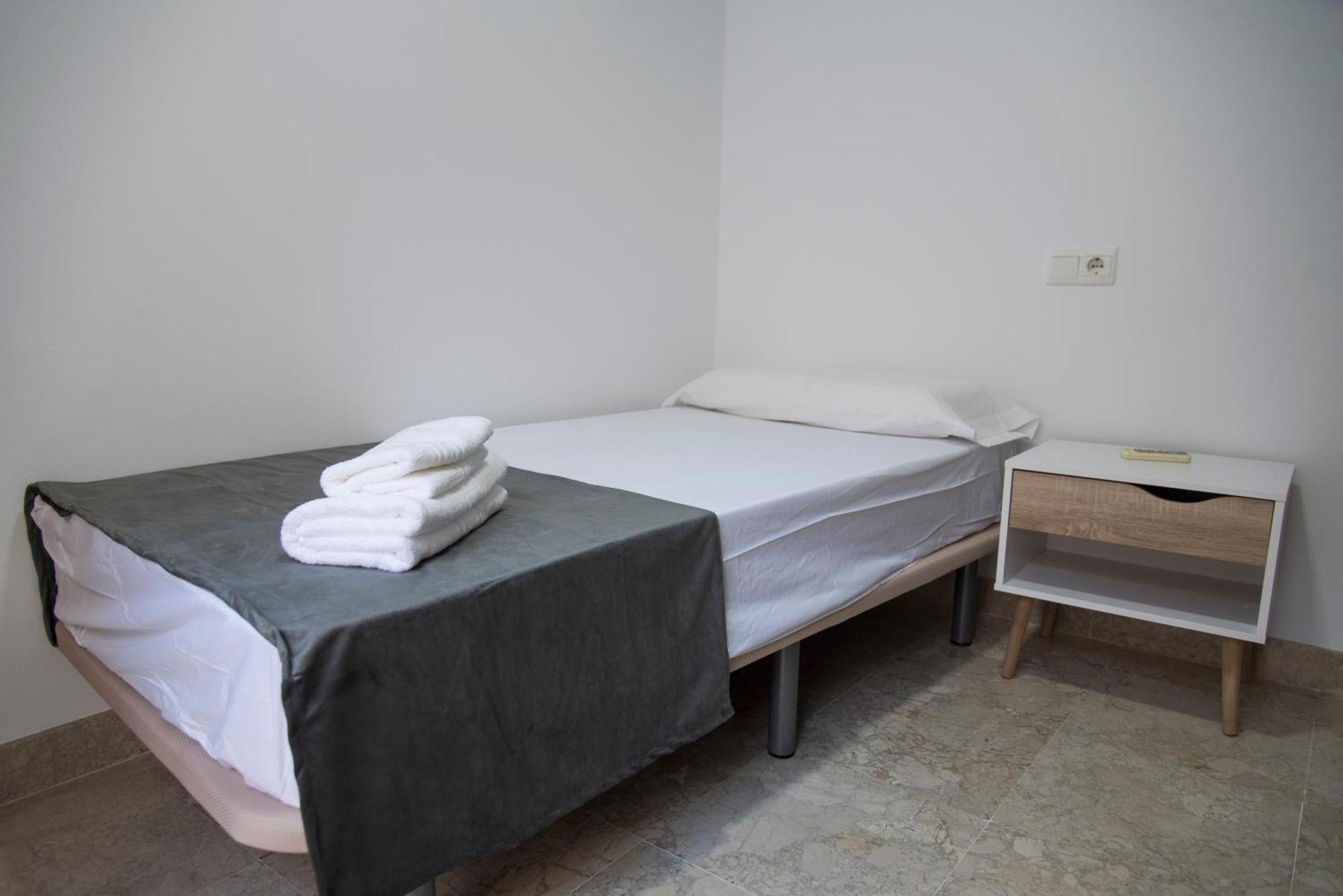 Nightinsevilla Teodosio Free Parking Экстерьер фото