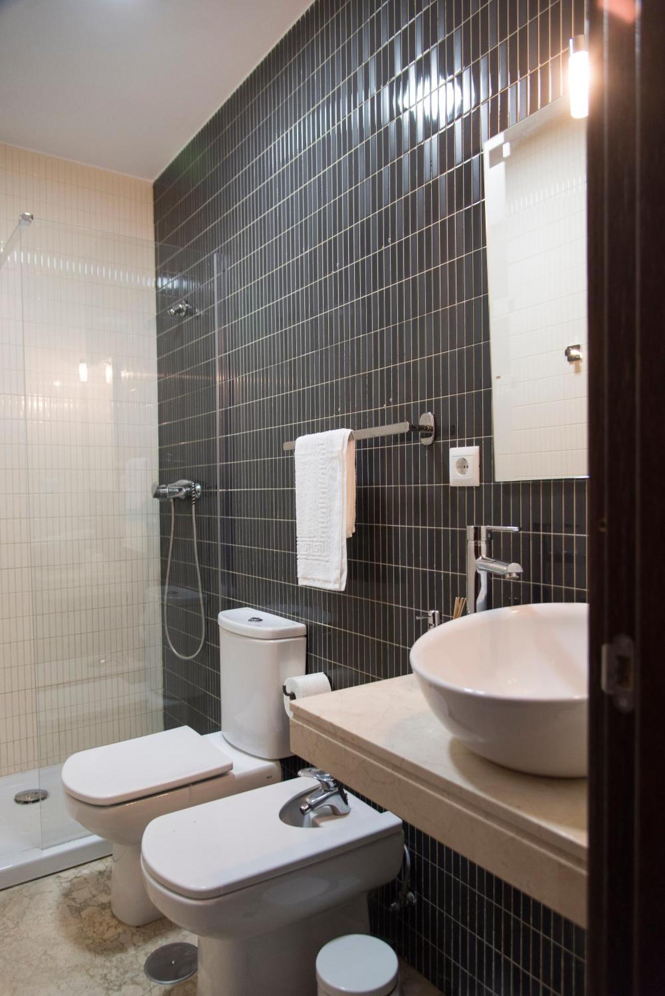 Nightinsevilla Teodosio Free Parking Экстерьер фото